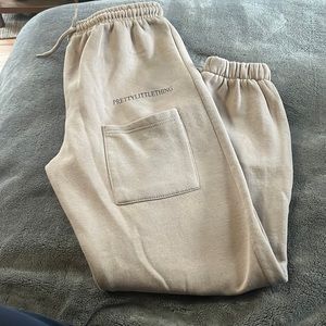 Women’s sweatpants